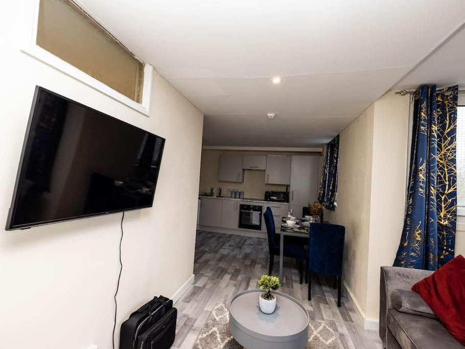 1 Bedroom-Sofabed-Worktable-4-Wifi-Parking London Ngoại thất bức ảnh