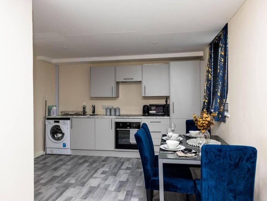 1 Bedroom-Sofabed-Worktable-4-Wifi-Parking London Ngoại thất bức ảnh